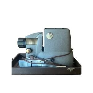 TDC Bell & Howell Streamliner 300 Duo Projector with Trionar Lens